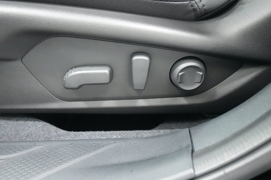 2026 Subaru Outback Premium - Photo 15