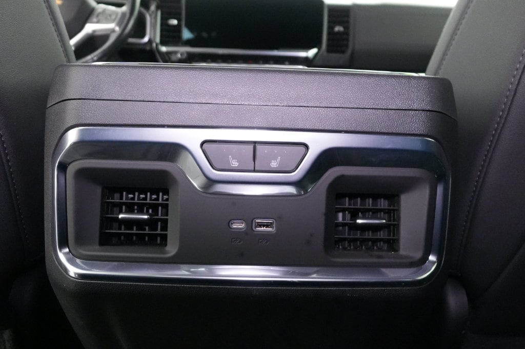 2022 Chevrolet Silverado 1500 LTZ - Photo 23