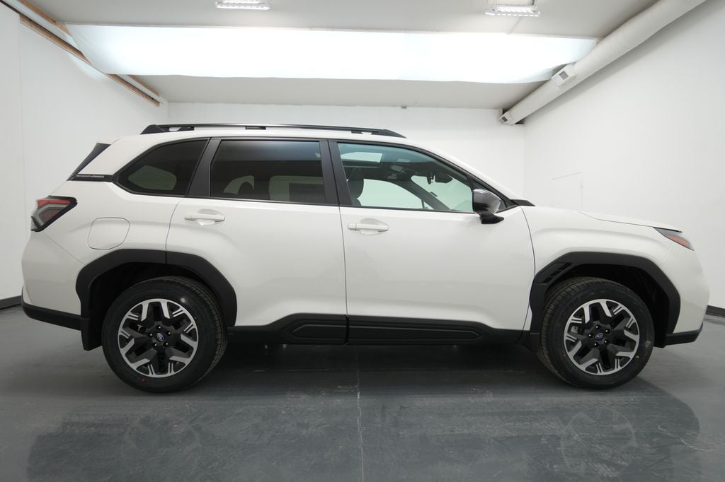 2026 Subaru Forester Premium - Photo 9