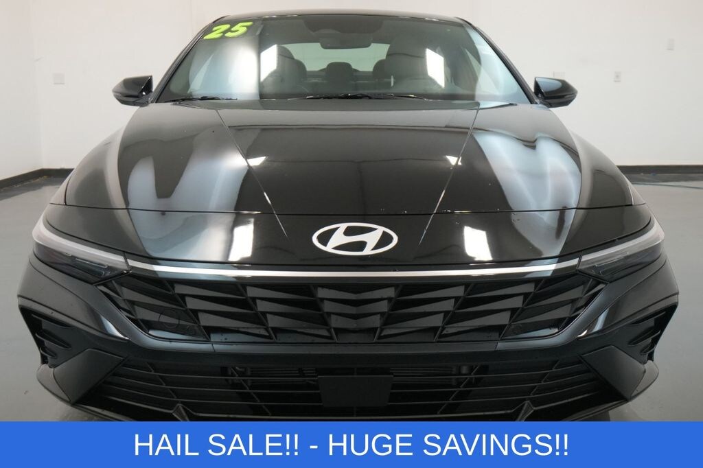 Used 2025 Hyundai Elantra Hybrid Limited Sedan