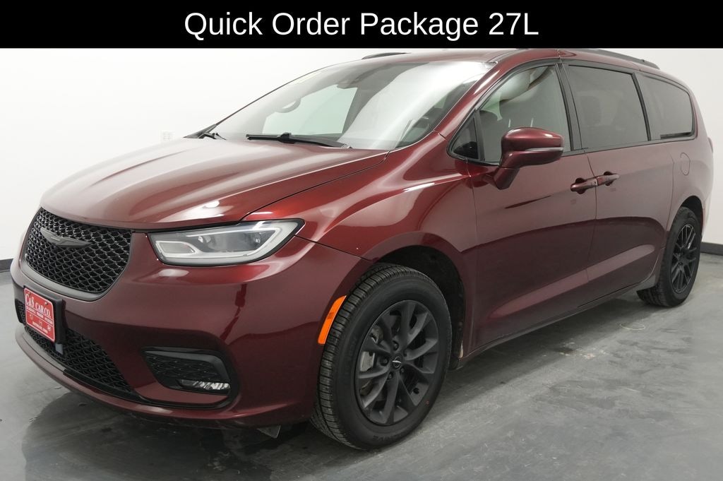 Used 2021 Chrysler Pacifica Touring L Van Passenger Van