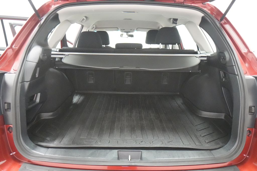 2015 Subaru Outback Base - Photo 18
