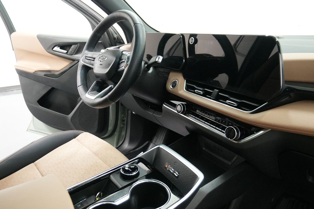 2025 Chevrolet Equinox ACTIV - Photo 31
