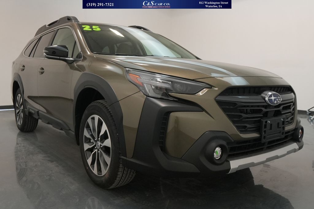 2025 Subaru Outback Limited's photo