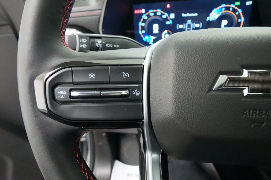 2025 Chevrolet Colorado Z71 - Photo 37