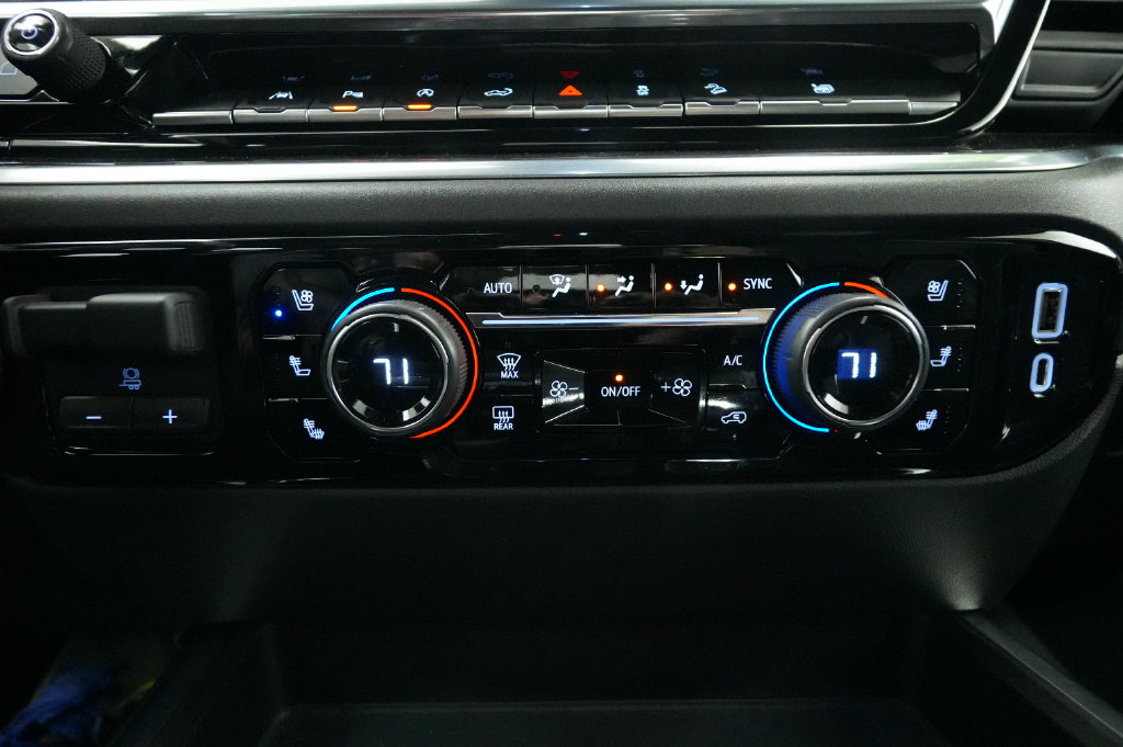 2022 Chevrolet Silverado 1500 LTZ - Photo 37