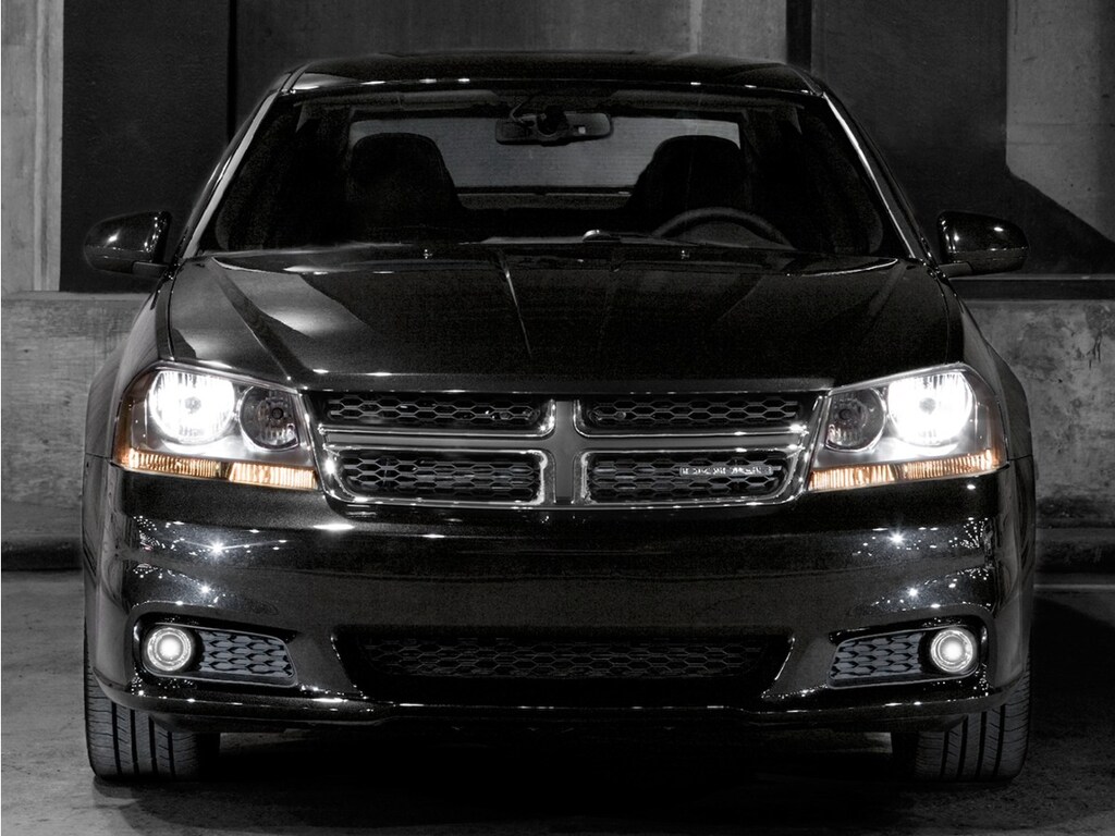 Used 2013 Dodge Avenger SE Sedan