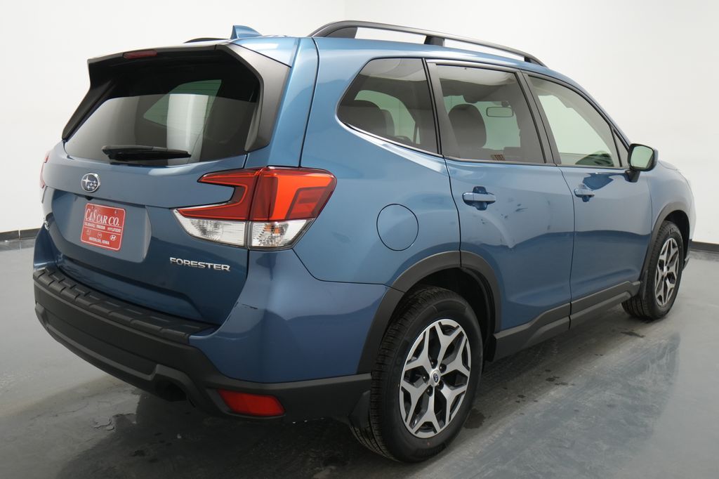 2021 Subaru Forester Premium - Photo 9