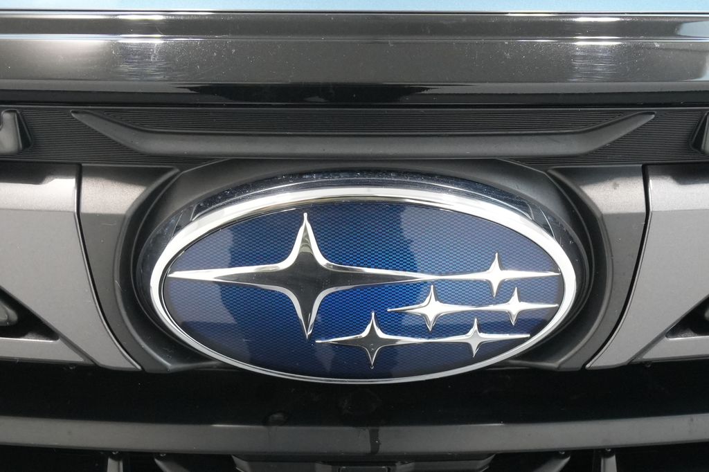 2023 Subaru Forester Limited - Photo 12
