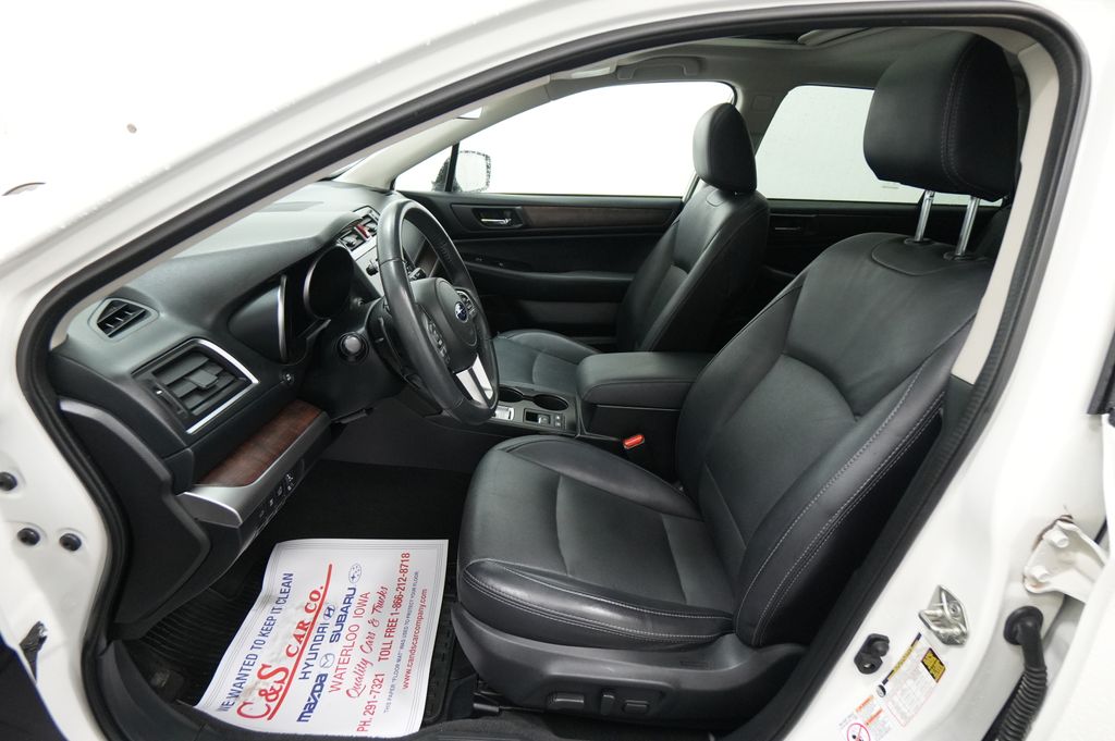2017 Subaru Outback Limited - Photo 16