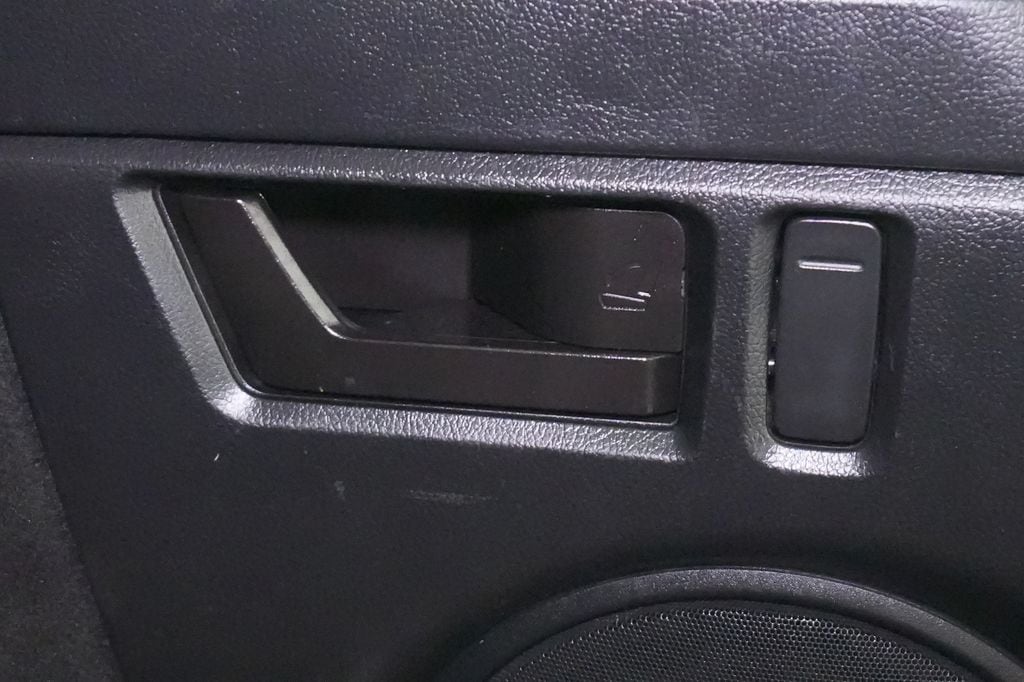 2017 Subaru Outback Limited - Photo 29