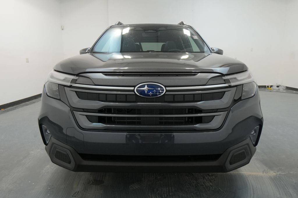 New 2025 Subaru Forester Hybrid Limited SUV