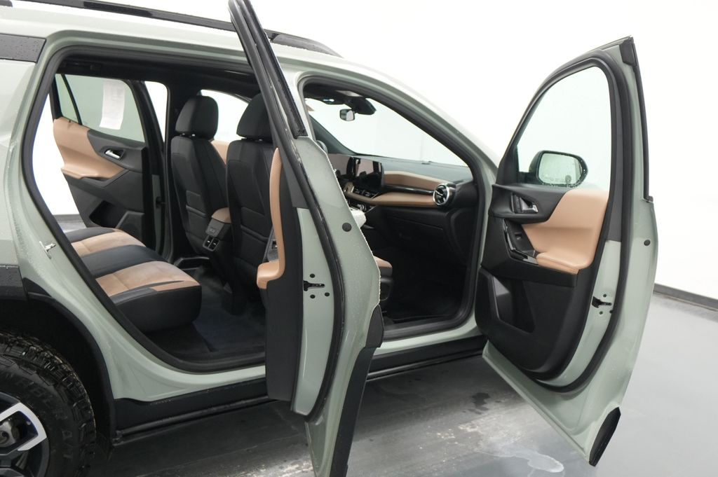 2025 Chevrolet Equinox ACTIV - Photo 33