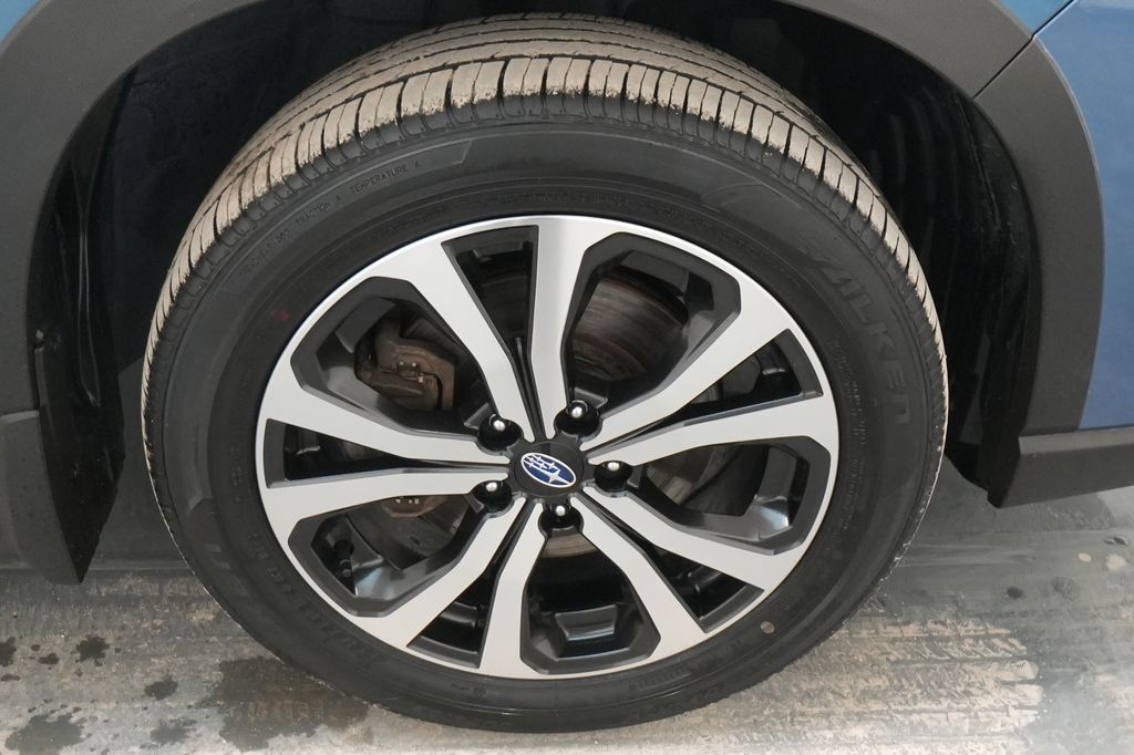 2023 Subaru Forester Limited - Photo 11