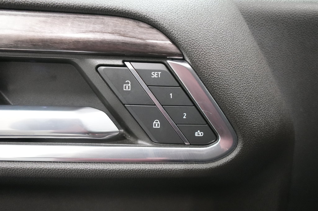 2022 Chevrolet Silverado 1500 LTZ - Photo 18