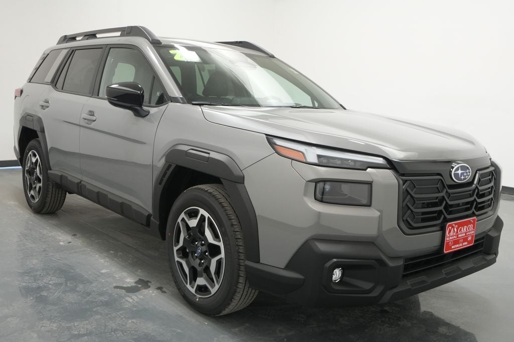 2026 Subaru Outback Touring's photo
