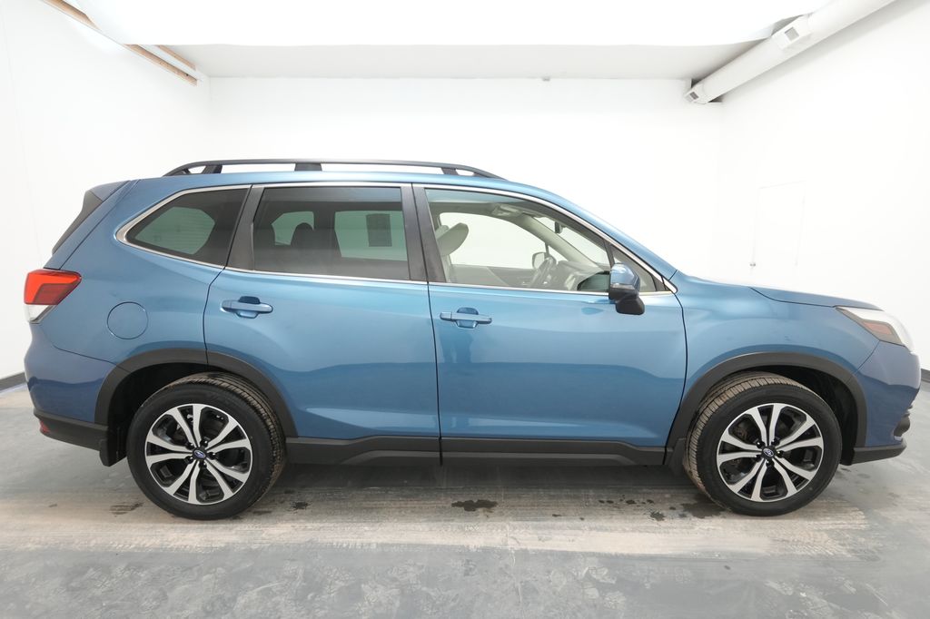 2023 Subaru Forester Limited - Photo 10