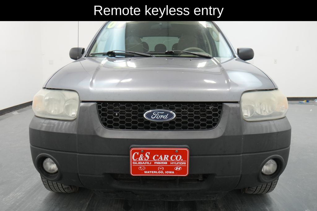 Used 2007 Ford Escape XLT with VIN 1FMYU93147KA28846 for sale in Waterloo, IA