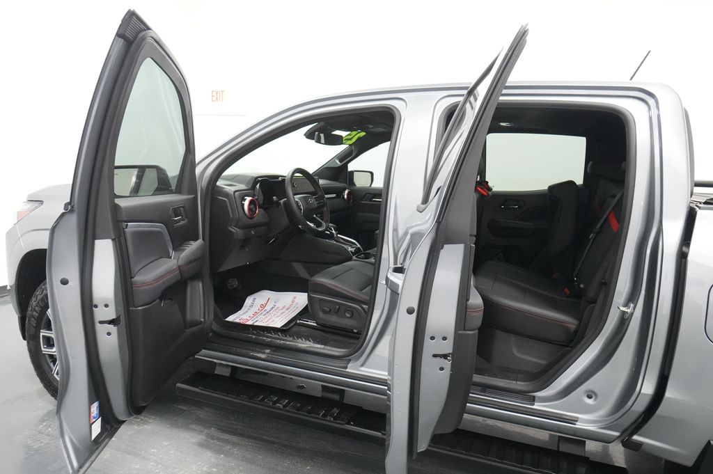 2025 Chevrolet Colorado Z71 - Photo 25