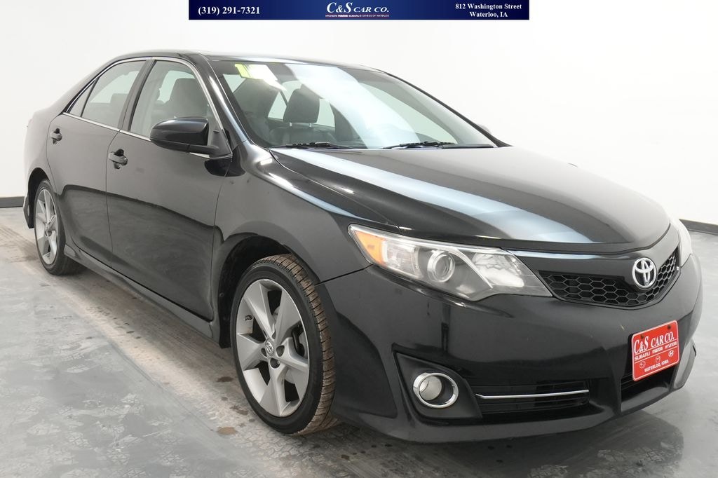 Used 2013 Toyota Camry SE V6 Sedan