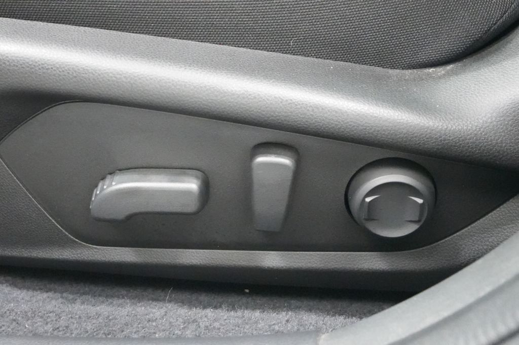 2025 Subaru Impreza RS - Photo 18