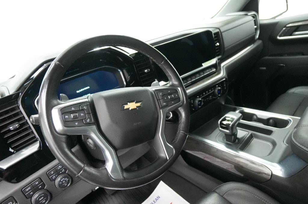 2022 Chevrolet Silverado 1500 LTZ - Photo 14