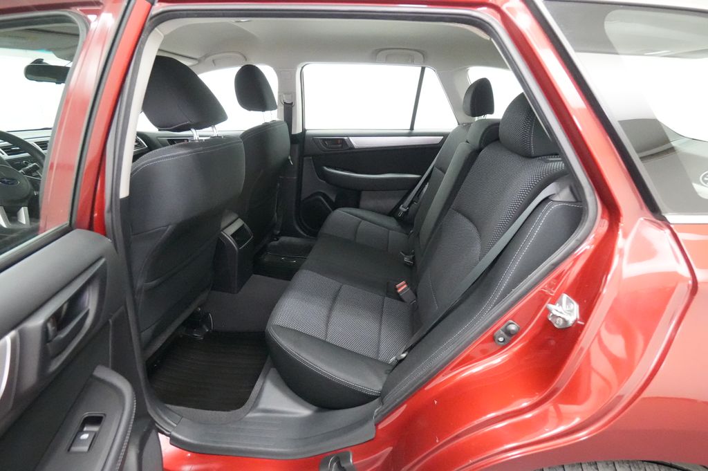 2015 Subaru Outback Base - Photo 16