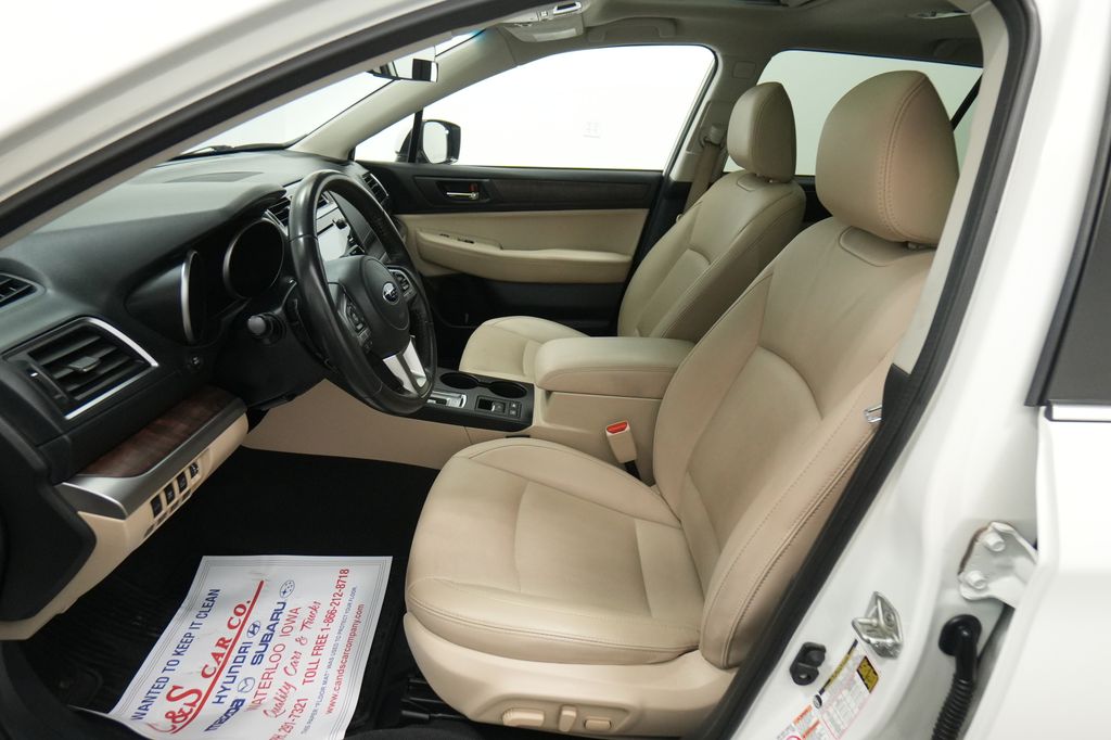 2017 Subaru Outback Limited - Photo 16