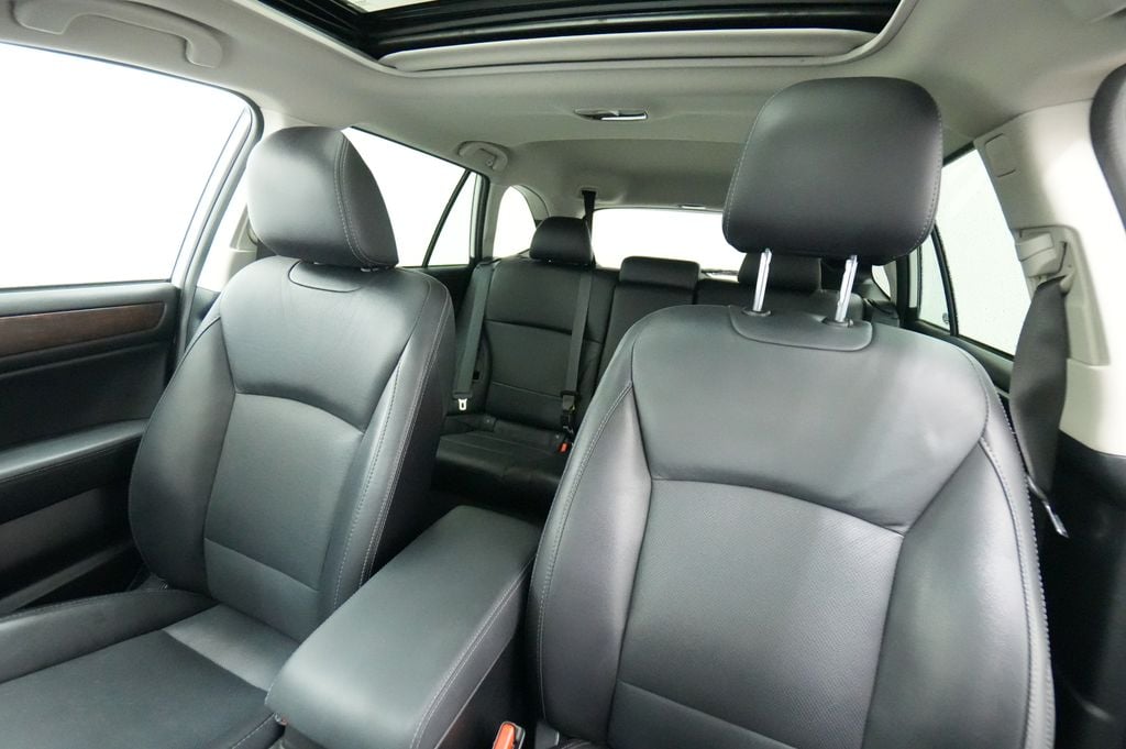 2017 Subaru Outback Limited - Photo 15