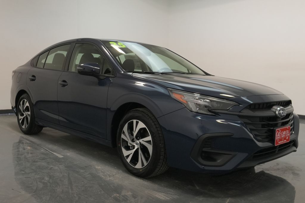 2025 Subaru Legacy Premium's photo
