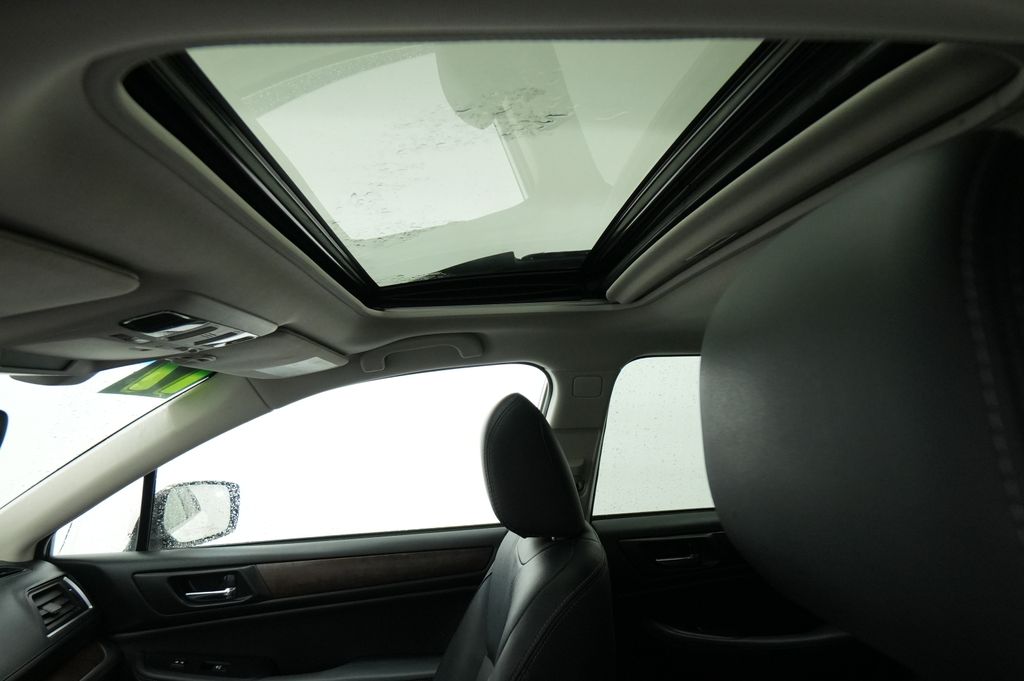 2017 Subaru Outback Limited - Photo 21