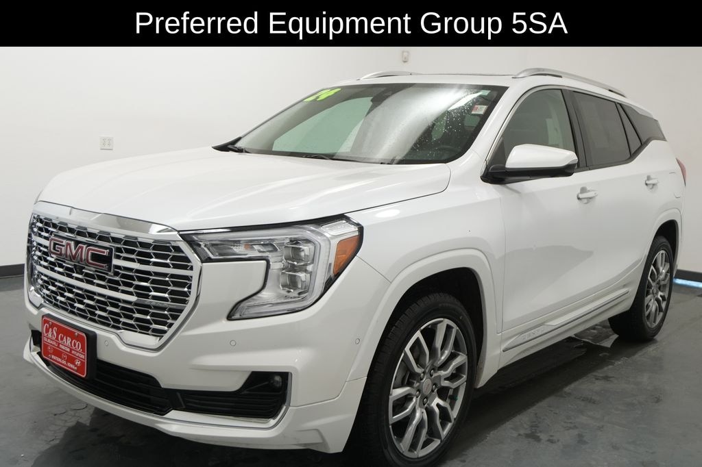 Used 2024 GMC Terrain Denali SUV