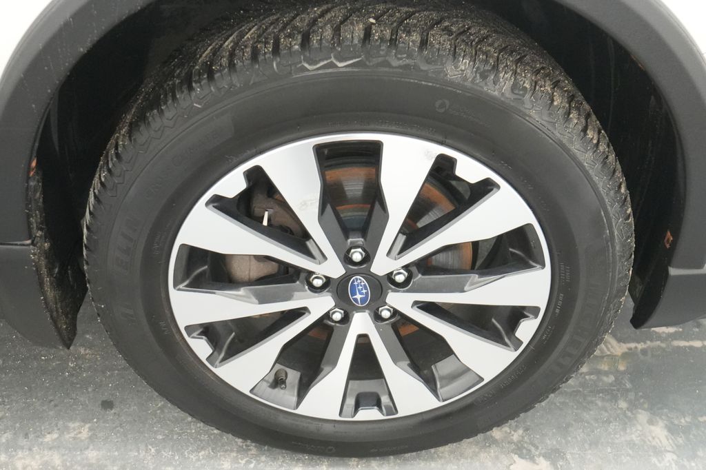 2017 Subaru Outback Limited - Photo 11