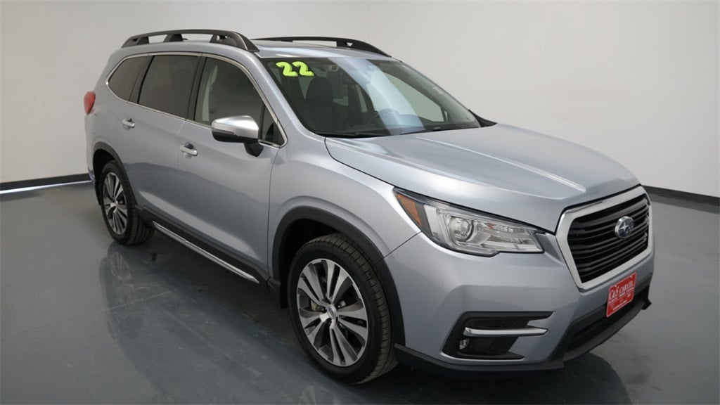 Used 2022 Subaru Ascent Touring with VIN 4S4WMARD1N3468184 for sale in Waterloo, IA