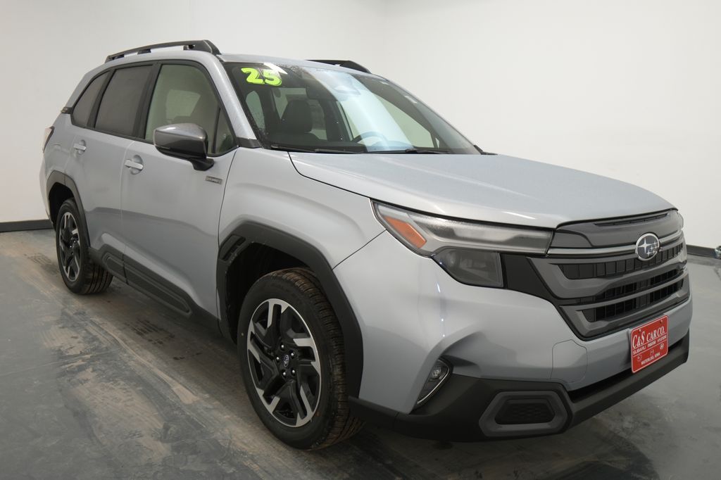 2025 Subaru Forester Limited's photo