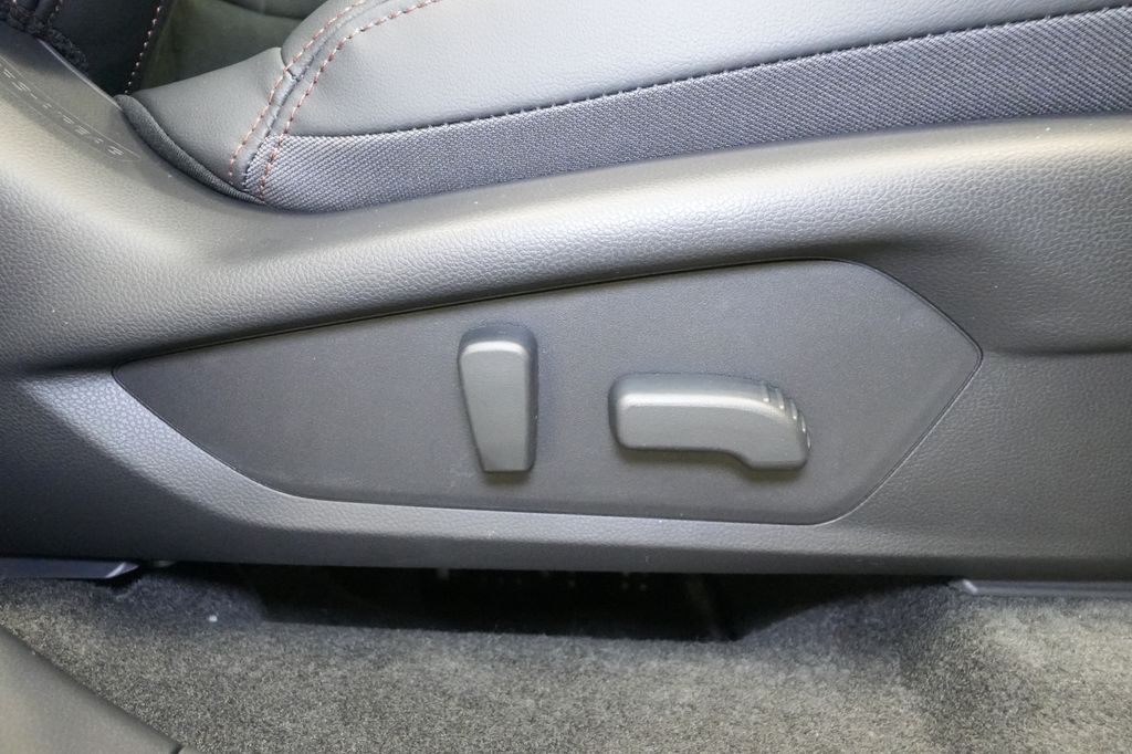 2026 Subaru Forester Touring - Photo 32