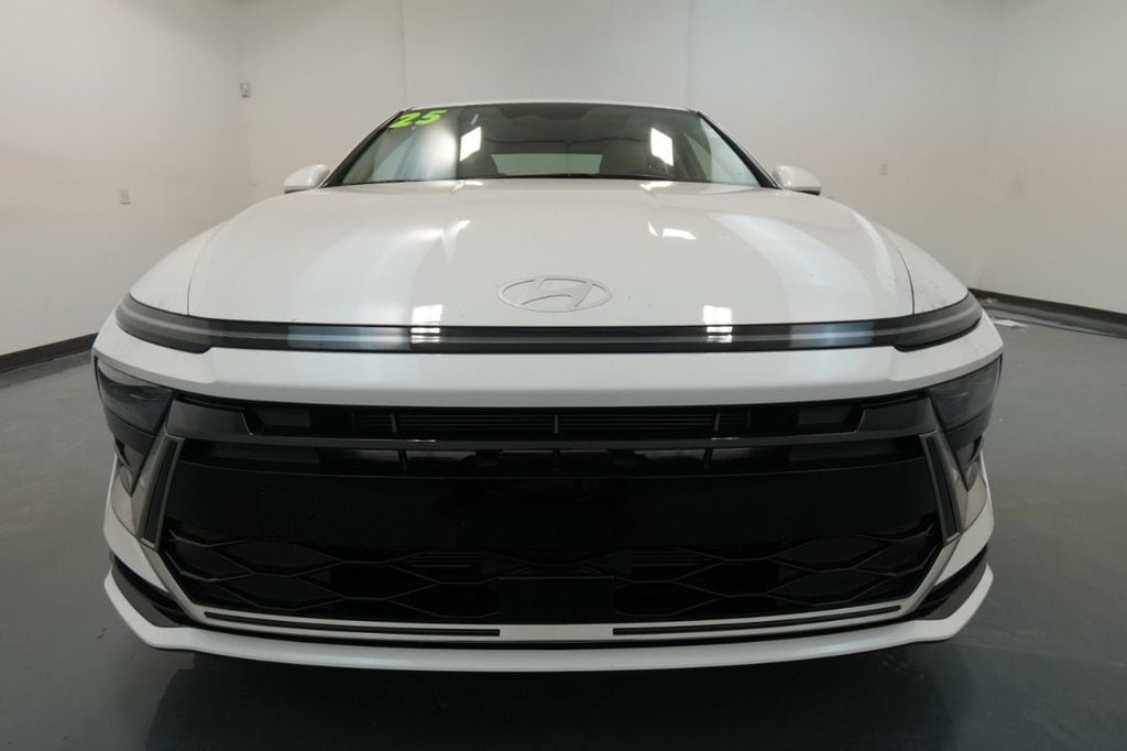 Used 2025 Hyundai Sonata SEL Sedan
