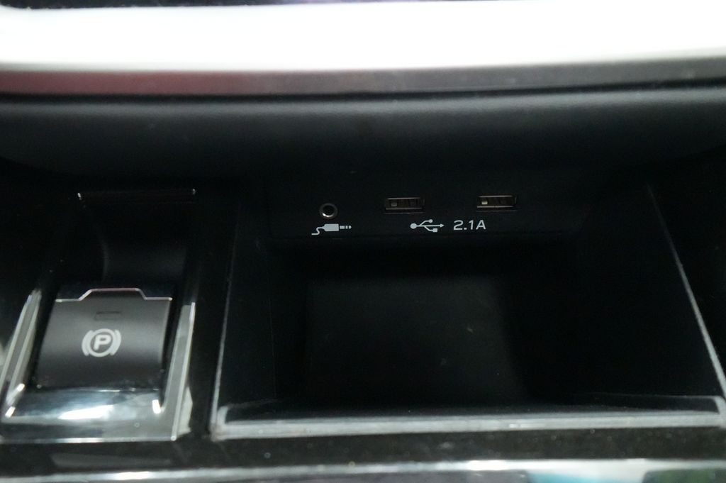 2020 Subaru Outback Premium - Photo 32
