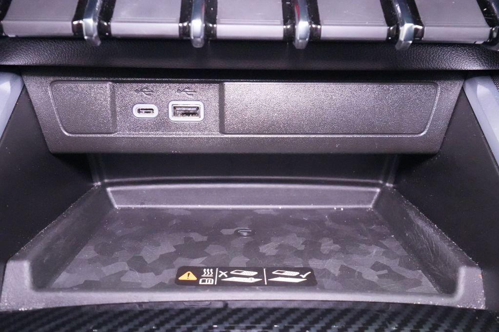 2025 Chevrolet Colorado Z71 - Photo 31