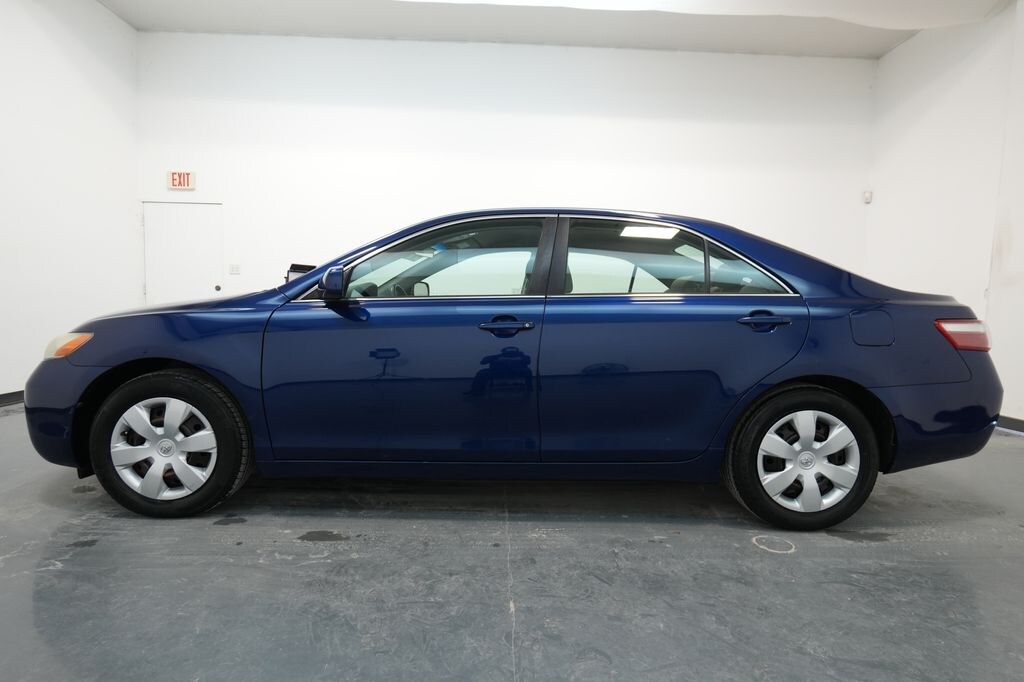 Used 2007 Toyota Camry LE Sedan
