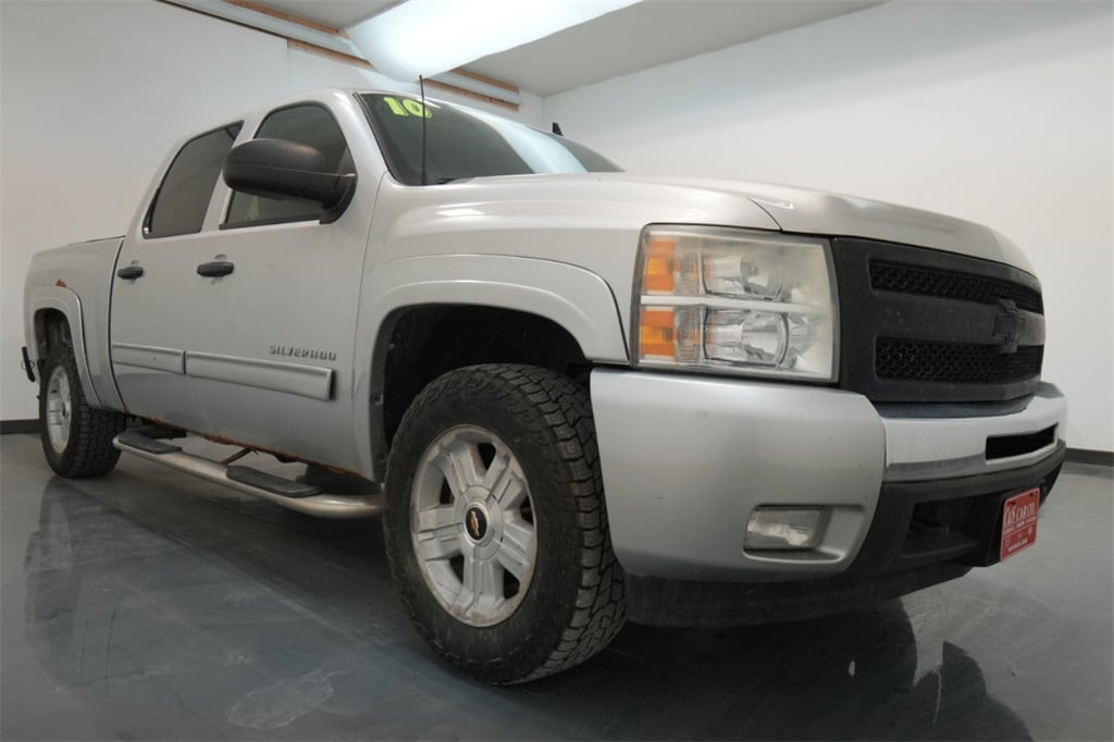 Used 2010 Chevrolet Silverado 1500 LT with VIN 3GCRKSE34AG231108 for sale in Waterloo, IA