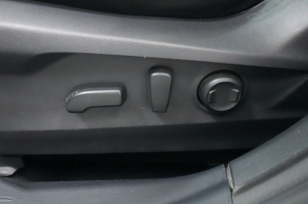2020 Subaru Outback Premium - Photo 16