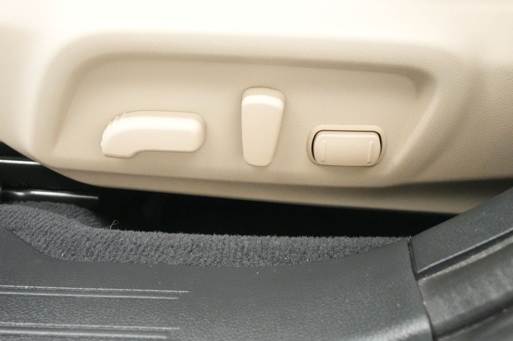 2017 Subaru Outback Limited - Photo 17