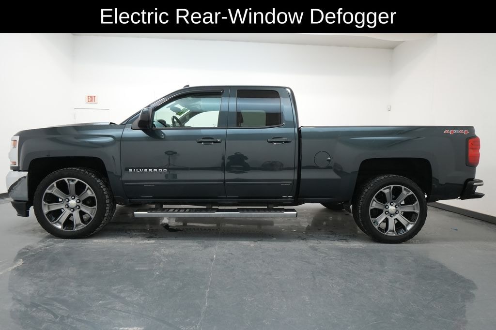 Used 2017 Chevrolet Silverado 1500 LT w/1LT Truck Double Cab