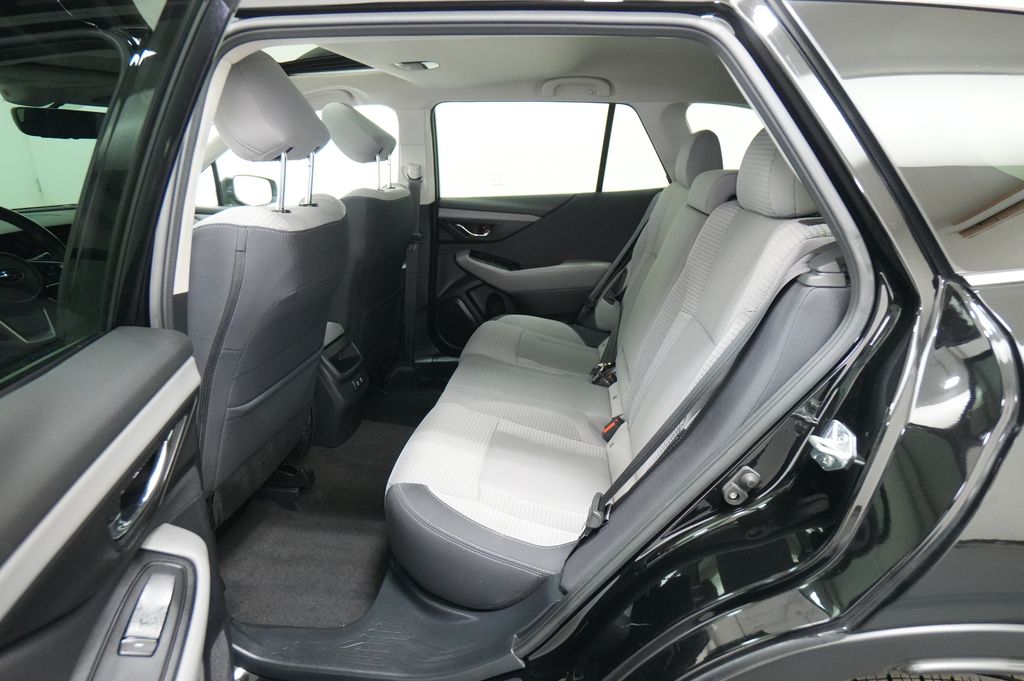 2021 Subaru Outback Premium - Photo 17