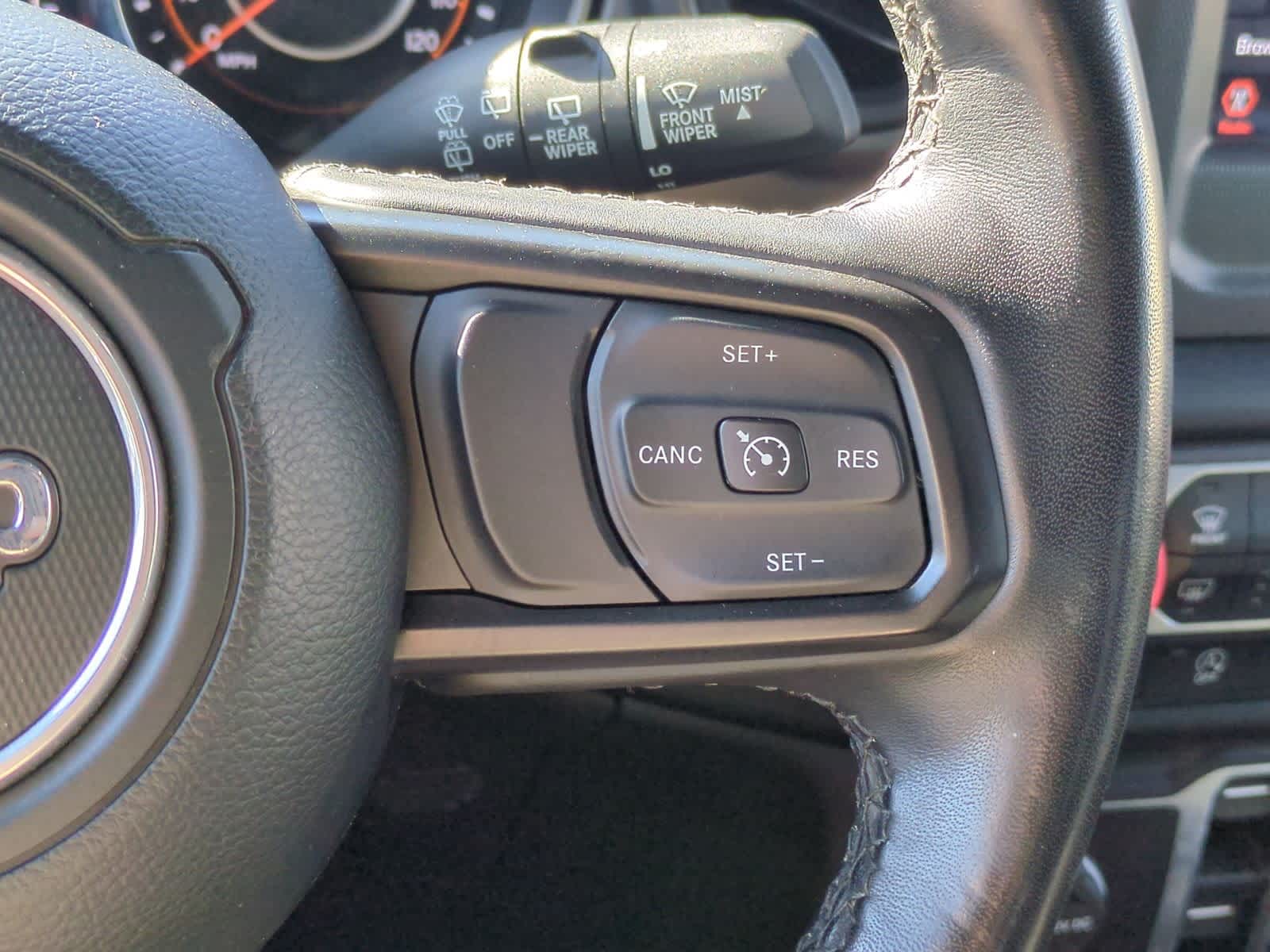 Thumbnail: 2022 Jeep Wrangler - 25