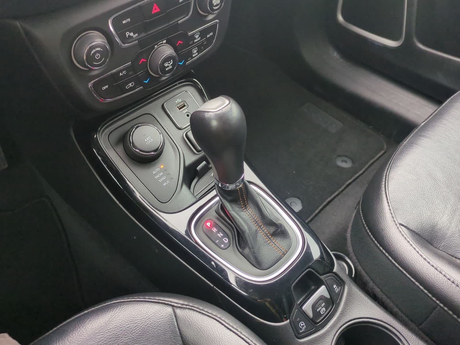 Thumbnail: 2018 Jeep Compass - 33