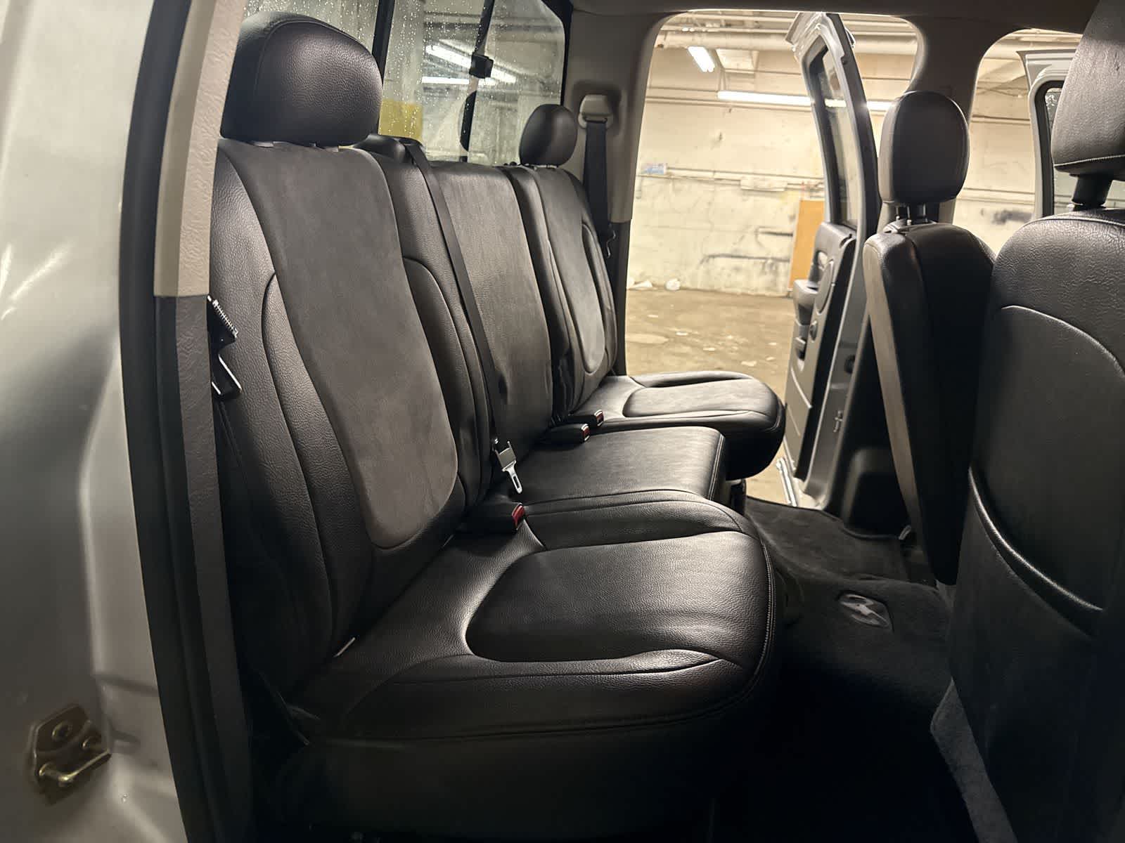 Thumbnail: 2005 Dodge Ram 1500 - 21