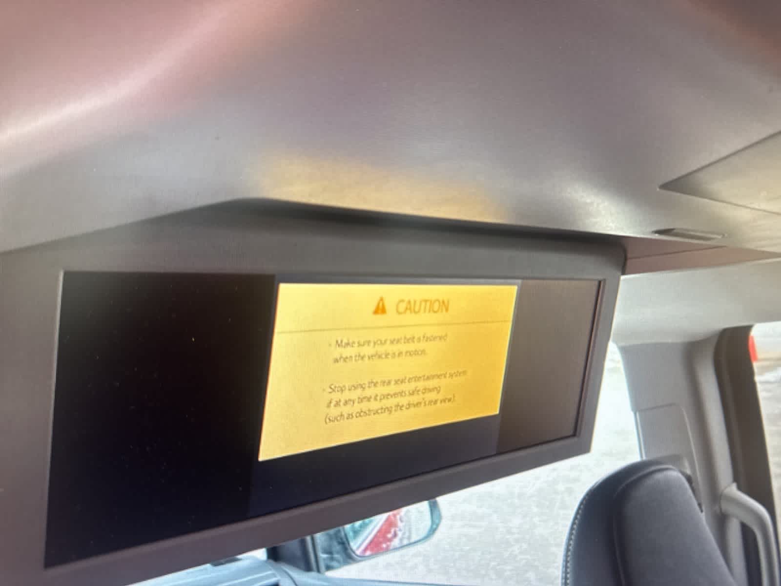 Thumbnail: 2019 Toyota Sienna - 17