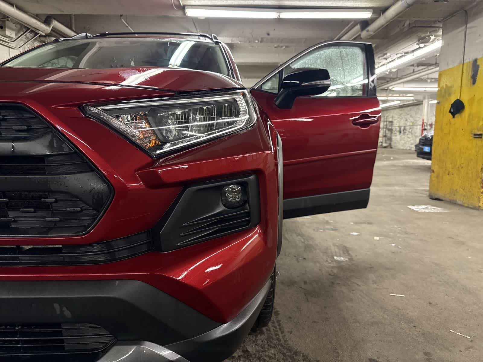 Thumbnail: 2020 Toyota RAV4 - 11